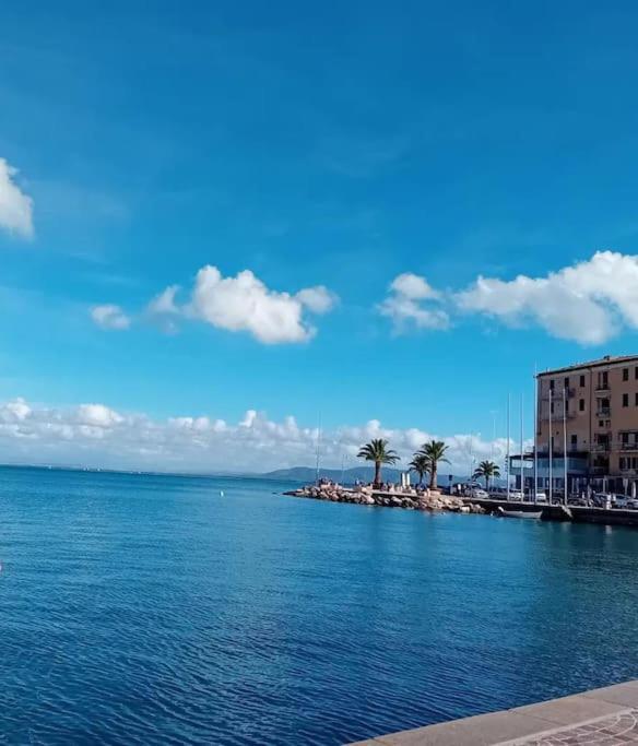 Sweet Liana Un Tuffo Nel Cuore Del Paese Porto Santo Stefano  Esterno foto