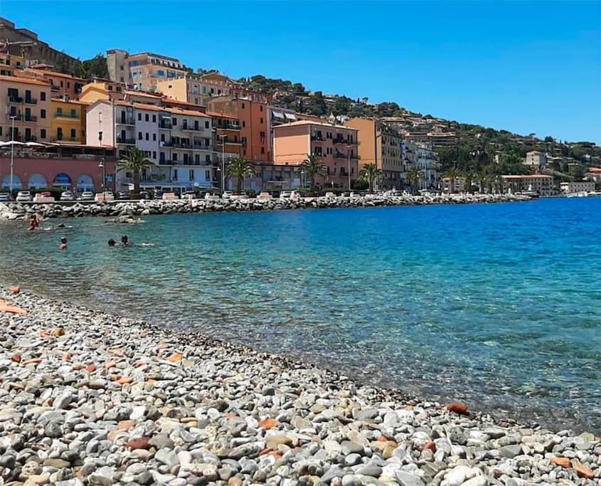 Sweet Liana Un Tuffo Nel Cuore Del Paese Porto Santo Stefano  Esterno foto
